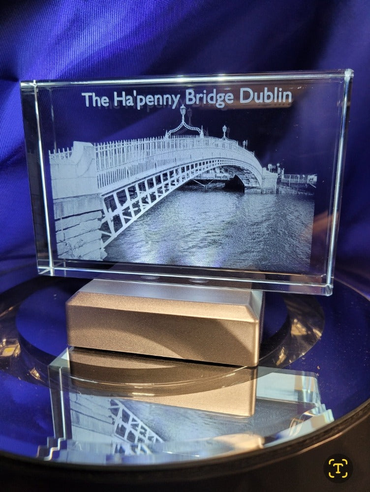 Ha'Penny Bridge Dublin