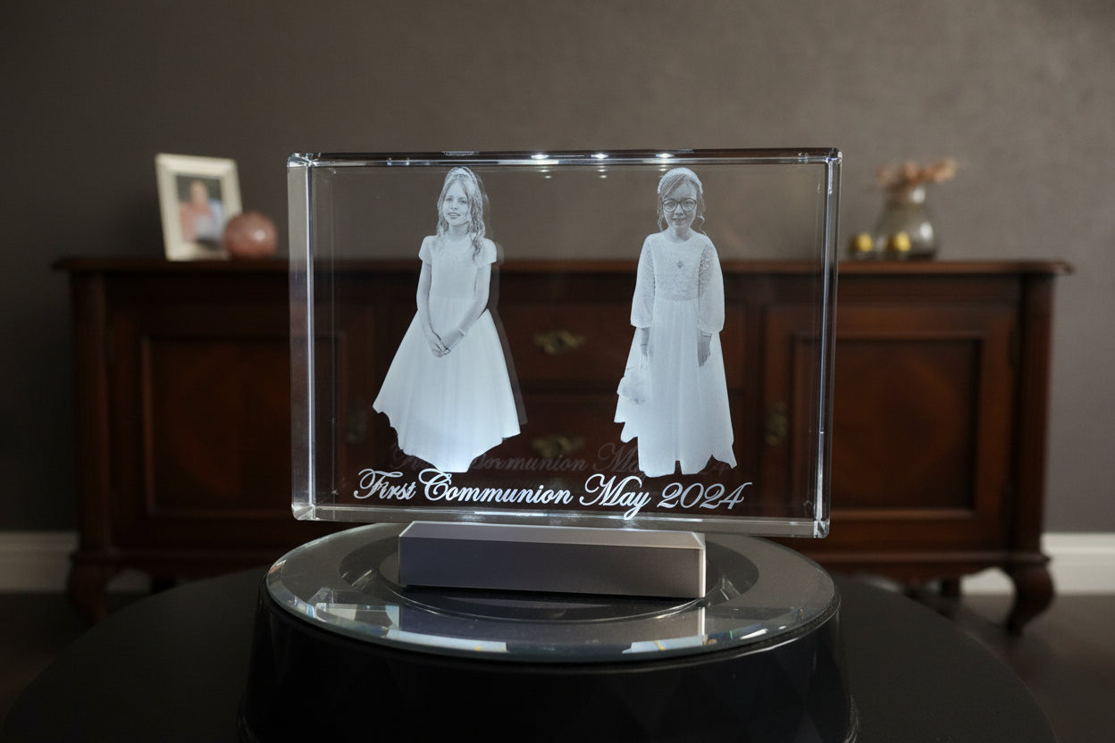 First Communion in 28cm x 12cm x 4cm crystal. Images are in 3D.