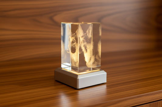 Pet memorial. H80mm x W50mm x D50mm